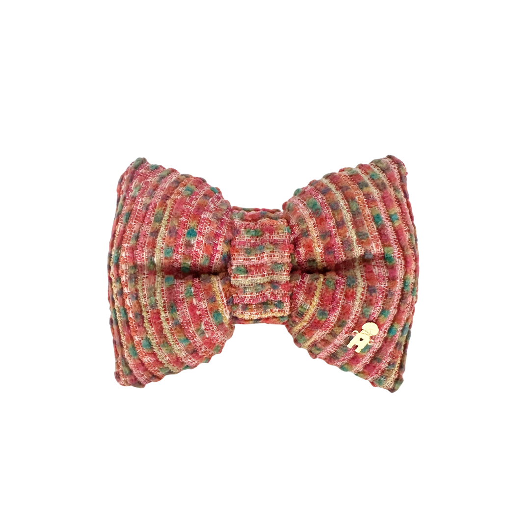 Make every walk a runway moment the Runway Bow Tie brings elegance, structure, and undeniable charm to your pup’s look.