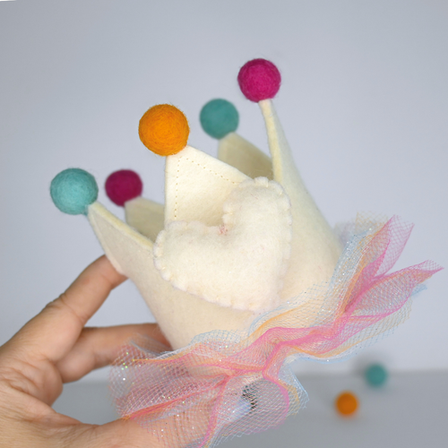 CELEBRATE LOVE CROWN