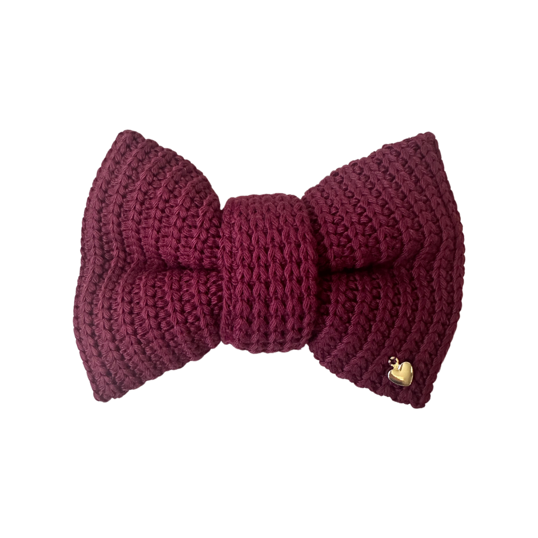 Handmade berry bow tie for dogs — thick cotton knit, elastic attachment, and perfect for any outing or photoshoot.